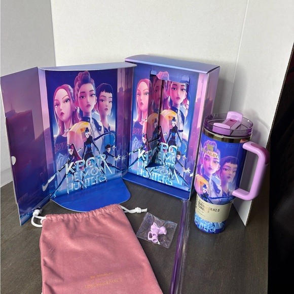 Stanley Other - K-Pop Themed Tumbler and Box Set Stanley 💙